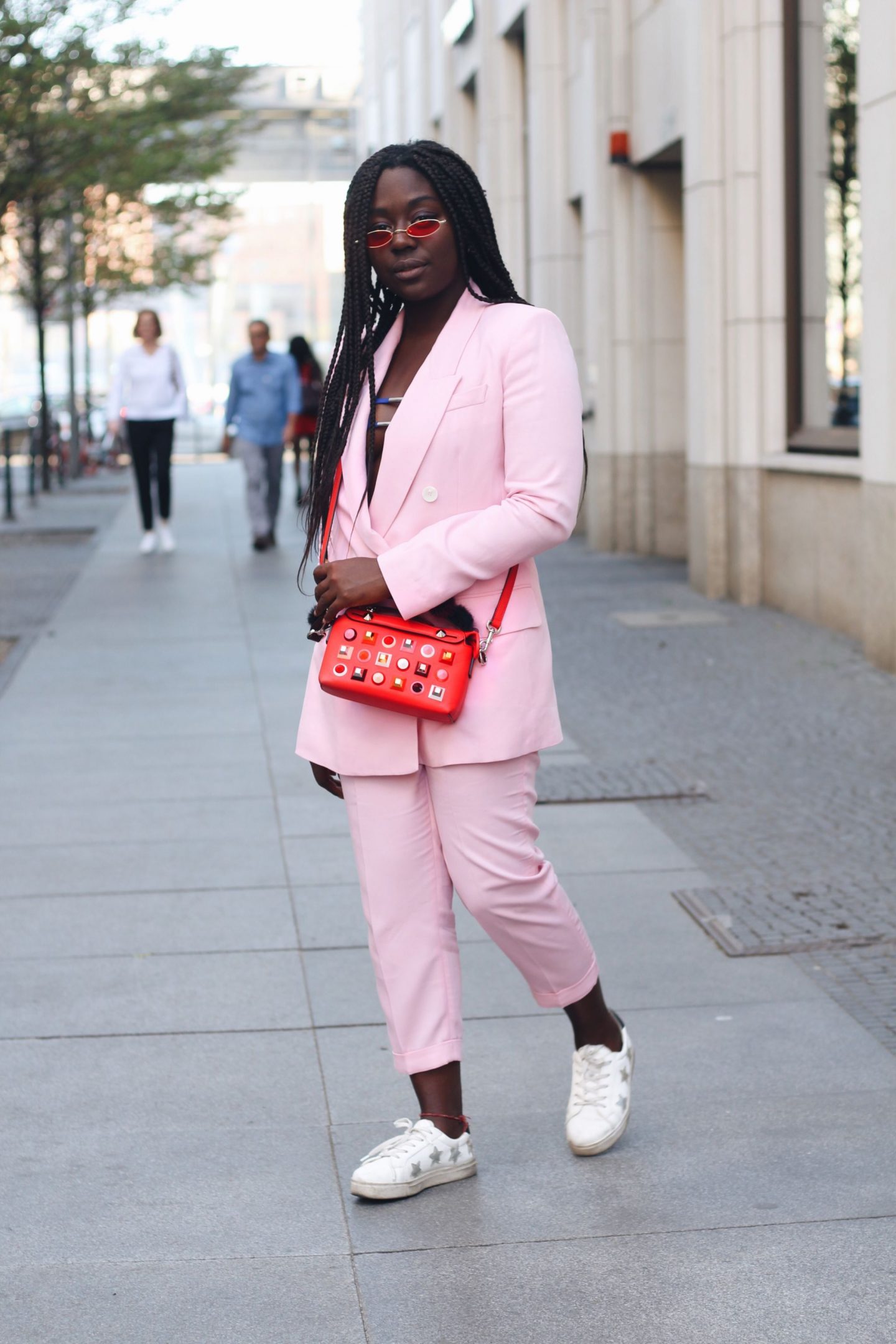 Lois_Opoku_pink_suit_fendi_by_the_way_bag_fasion_week_street_style_lisforlois_5