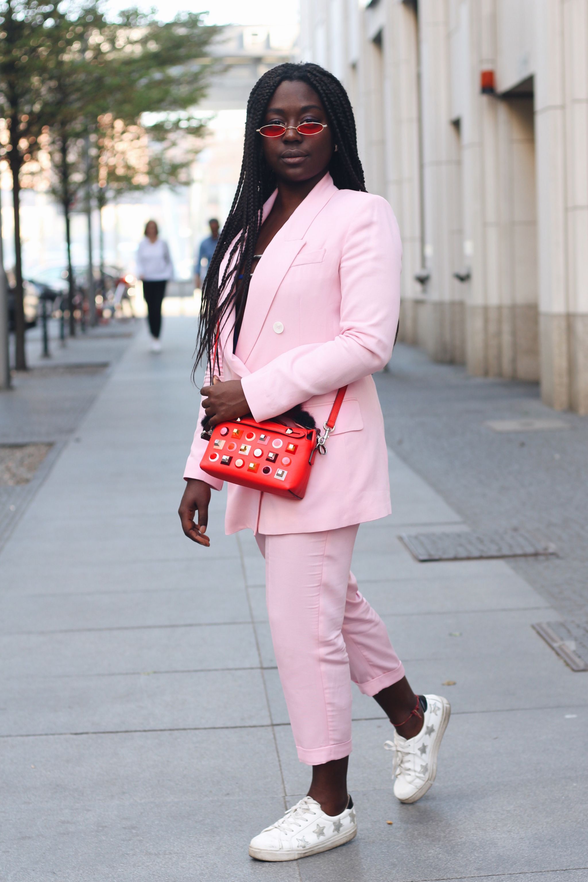 BERLIN FASHION WEEK DAY 1 - FENDI, PINK SUIT - L is for Lois