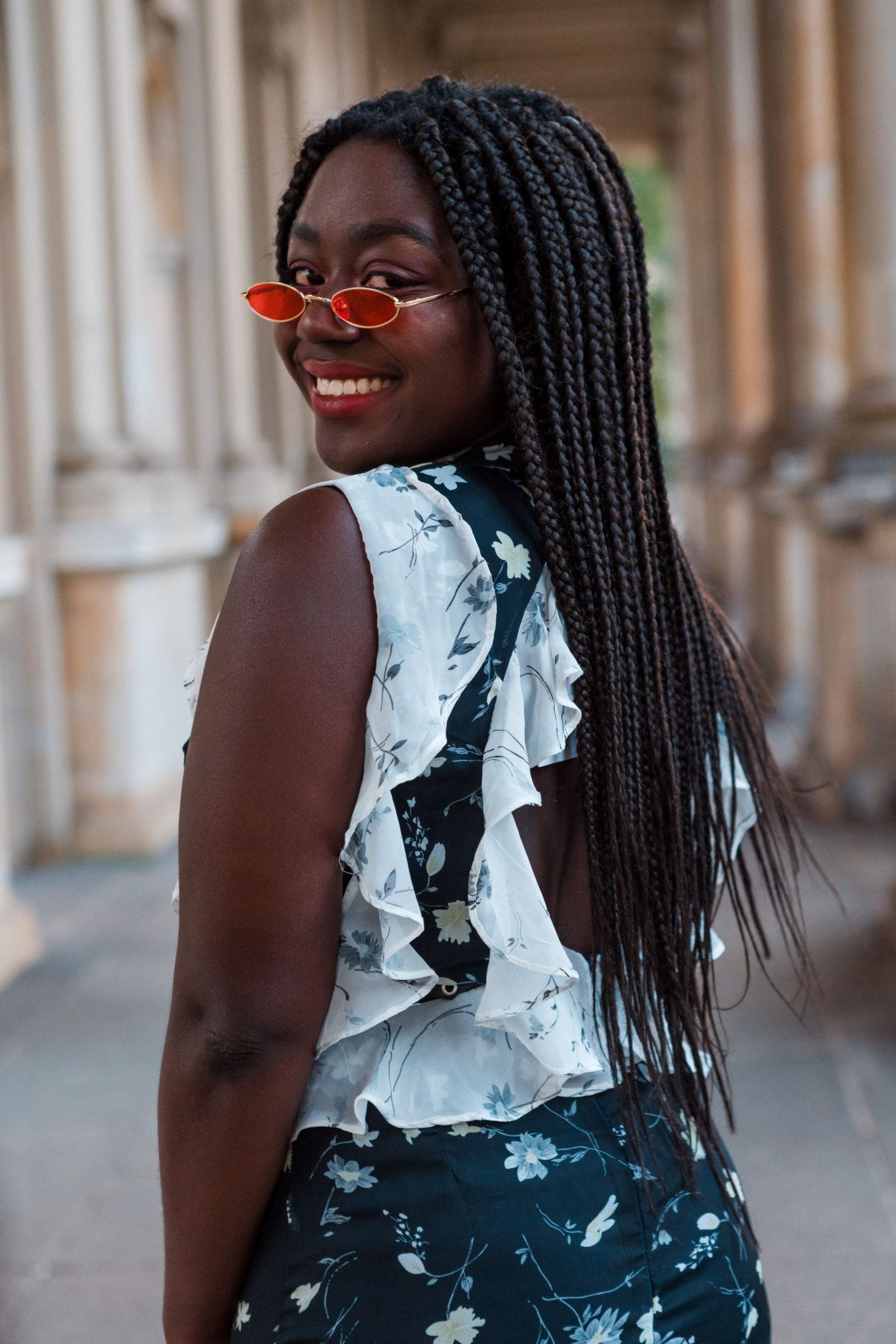 How to wear Micro Sunglasses Trend Lois Opoku