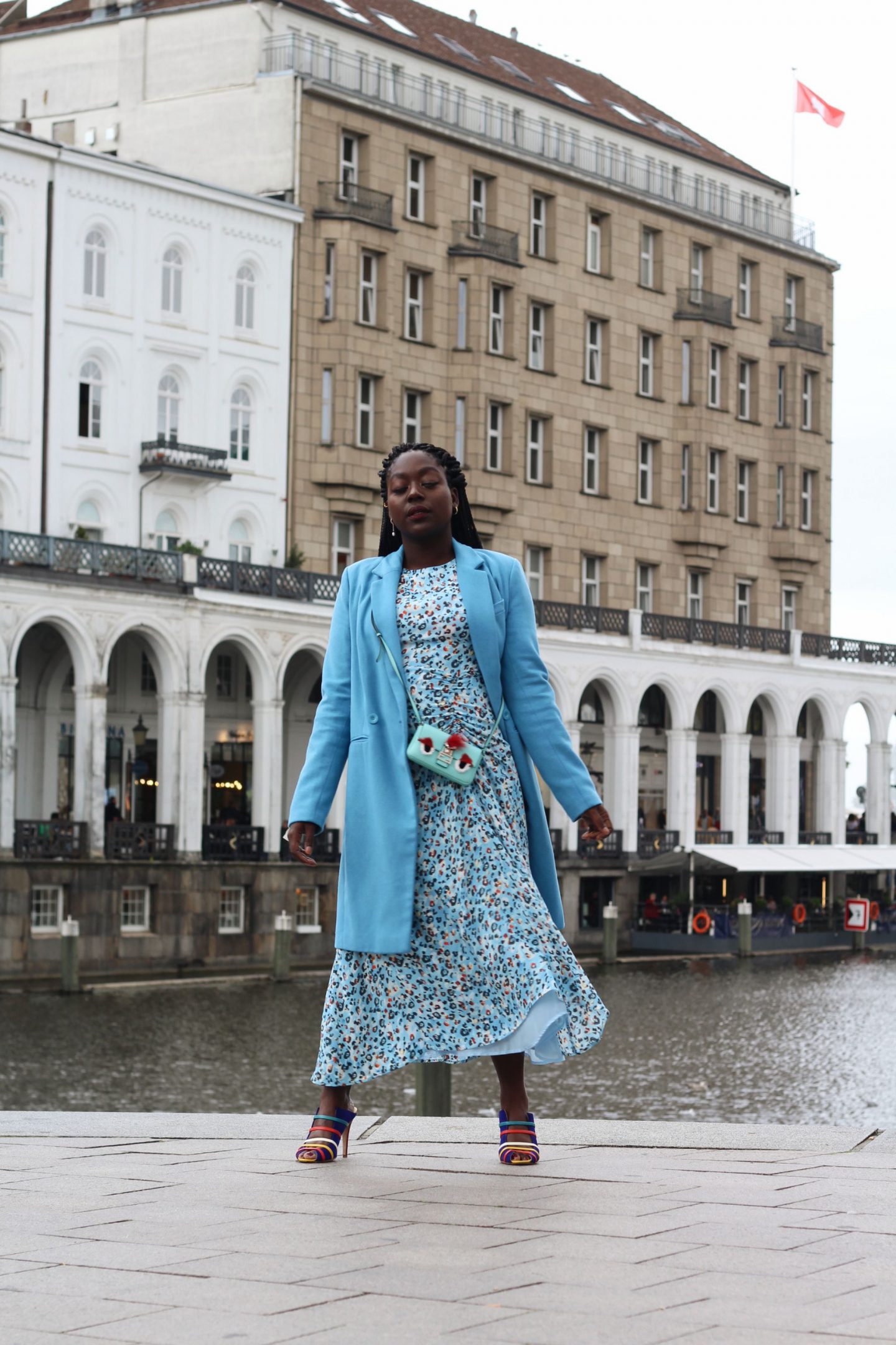 Lala_Berlin_Streetstyle_Lois_Opoku_Fashion_Blogger_Fendi_Monster_Malone_Souliers_lisforlois_6